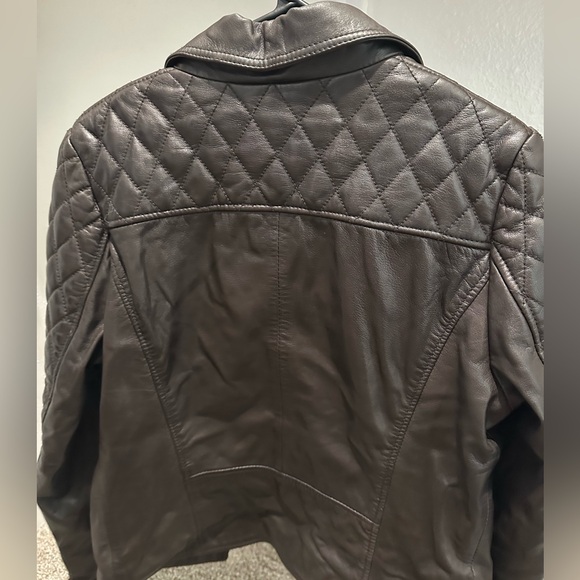 Leather jacket - Picture 6 of 6